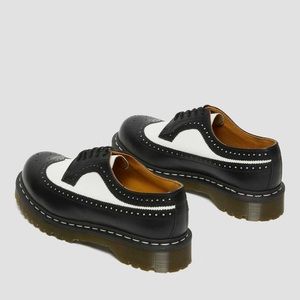 Dr Martens 3989 Bex smooth leather brogue shoes
